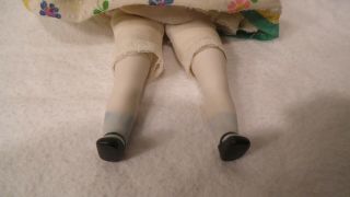 VINTAGE HANDMADE PORCELAIN DOLL.  MADE FROM A KIT,  10 