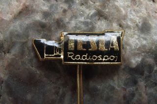 Antique Tesla Radiospoj Tko 402 Vintage Tv & Radio Movie Camera Shaped Pin Badge