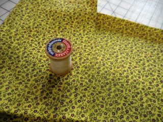 1/3y Vintage Antique Quilt Cotton Fabric 36w Yellow Calico Flowers Remnant 375