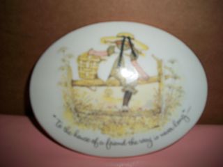 Vintage Holly Hobbie Porcelain Wall Plaque Made In Japan,  6.  5 " X 5 "