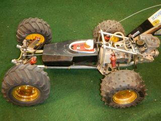 Kyosho Assault Nitro R/C Dune buggie car Vintage rare collectable Team Assceated 2