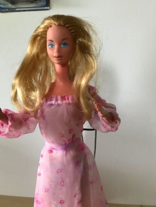 Vintage Mattel Kissing Barbie Doll (1978) 2