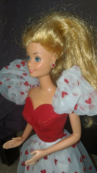 Vintage Mattel Pretty Hearts Barbie 1991 Valentine Special Edition,  Earrings
