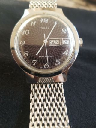 Vintage Timex Stainless Steel Mens Watch Water Resistant