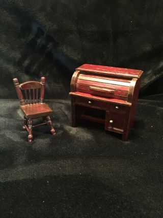 Miniature Dollhouse Roll Top Desk W/chair 1:12