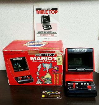 1983 Nintendo Video Game Watch Table Top W/ Box Mario 