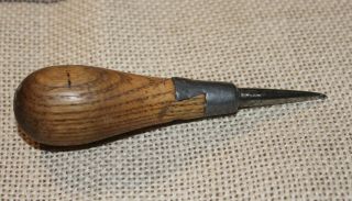 Antique Rug Hooking Hook Pear Shaped Wooden Handle