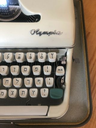 Olympia SM2 Hebrew Typewriter Tan Black Ribbon Rare Layout Two 3
