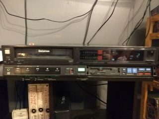 RARE 1984 SONY SL - HF500 BETA PLAYER / RECORDER.  CABLES BONUS BETA TAPES 3