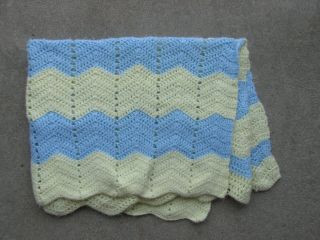 VINTAGE Blue Yellow CHEVRON STRIPE Crochet Knit AFGHAN THROW Zig Zag BLANKET 3