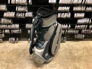 Rare Limited Edition Tiger Woods Buick Staff Bag Silver & Blue Nike Tw Display