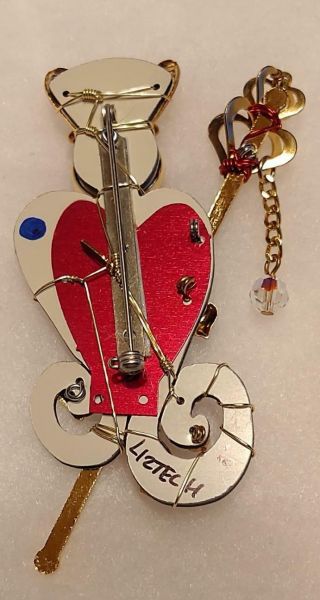 LIZTECH rare retired 2010 QUEEN OF HEARTS brooch / pin signed & dated w/card 3