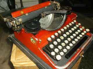Rare Vintage 1930s Red Underwood Typewriter Glass Keytops 2