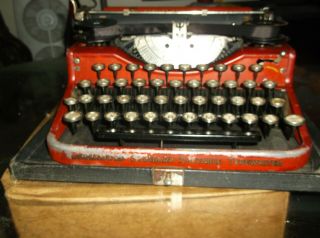 Rare Vintage 1930s Red Underwood Typewriter Glass Keytops 3