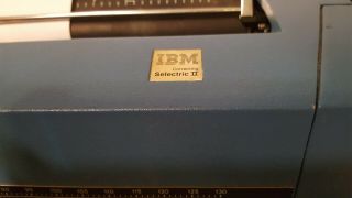 Vintage IBM Selectric II Correcting Typewriter RARE BLUE. 2