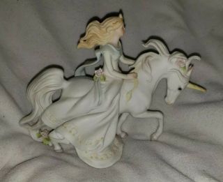 Rare Vintage 1990 Enesco Elusive Legends Unicorn & Woman Figurine