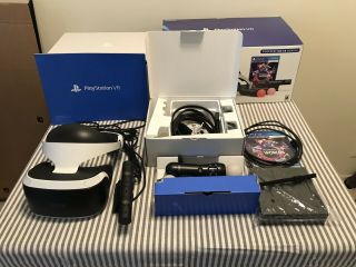 Sony PlayStation VR Worlds Launch Bundle w/ Controllers and Camera Rarely 2