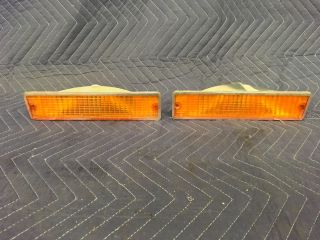 85 86 87 Oldsmobile 442 Front Bumper Yellow Amber Turn Signal Lights Very Rare