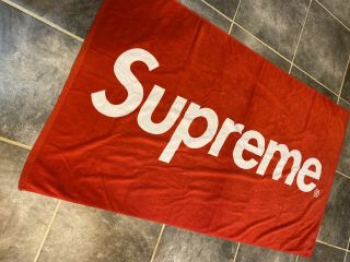 SUPREME Box Logo Oversized RED Sports Beach Towel.  2012 100 Authentic RARE 2