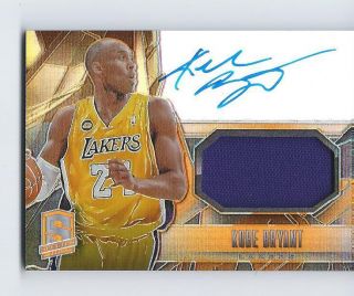 Kobe Bryant Autograph Game Card.  2013 - 14 Panini Spectra 08/20 Rare Card