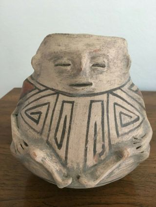 Juan Quezada - Mata Ortiz / Rare Early Effigy Pot / Casa Grande Pottery